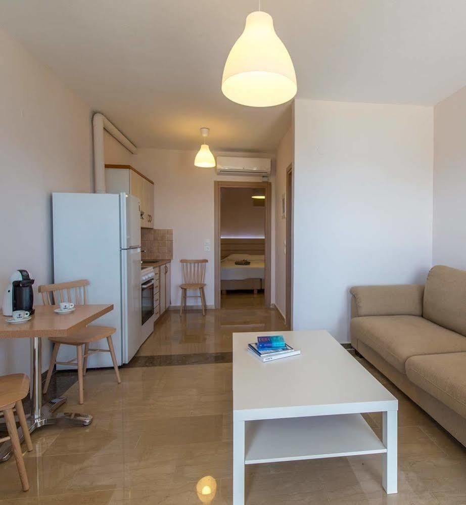 Krouzeri Beach Apartments Katávolos 외부 사진